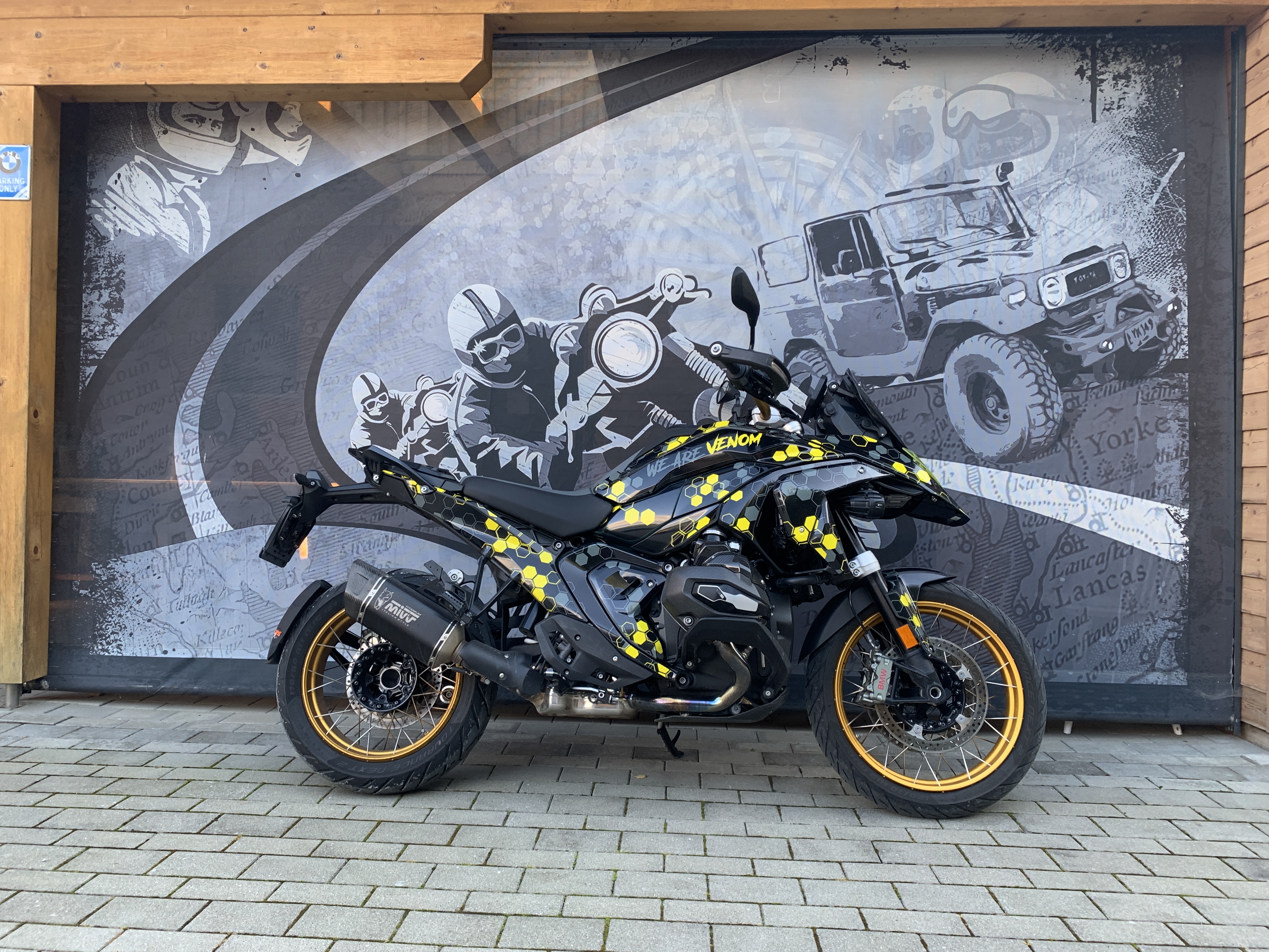 13. BMW R1300GS Venom 