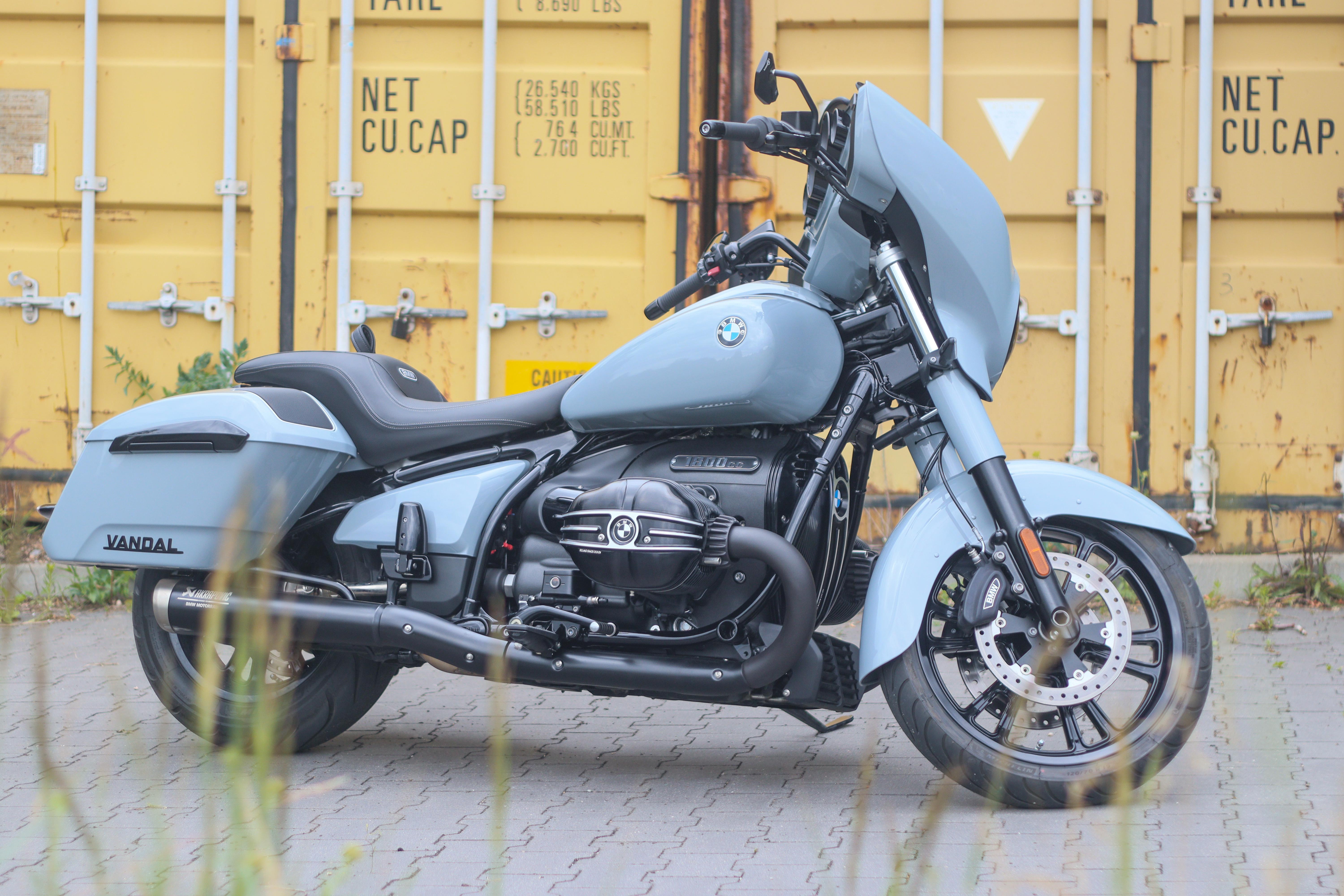 7. BMW R18 BAGGER VANDAL 